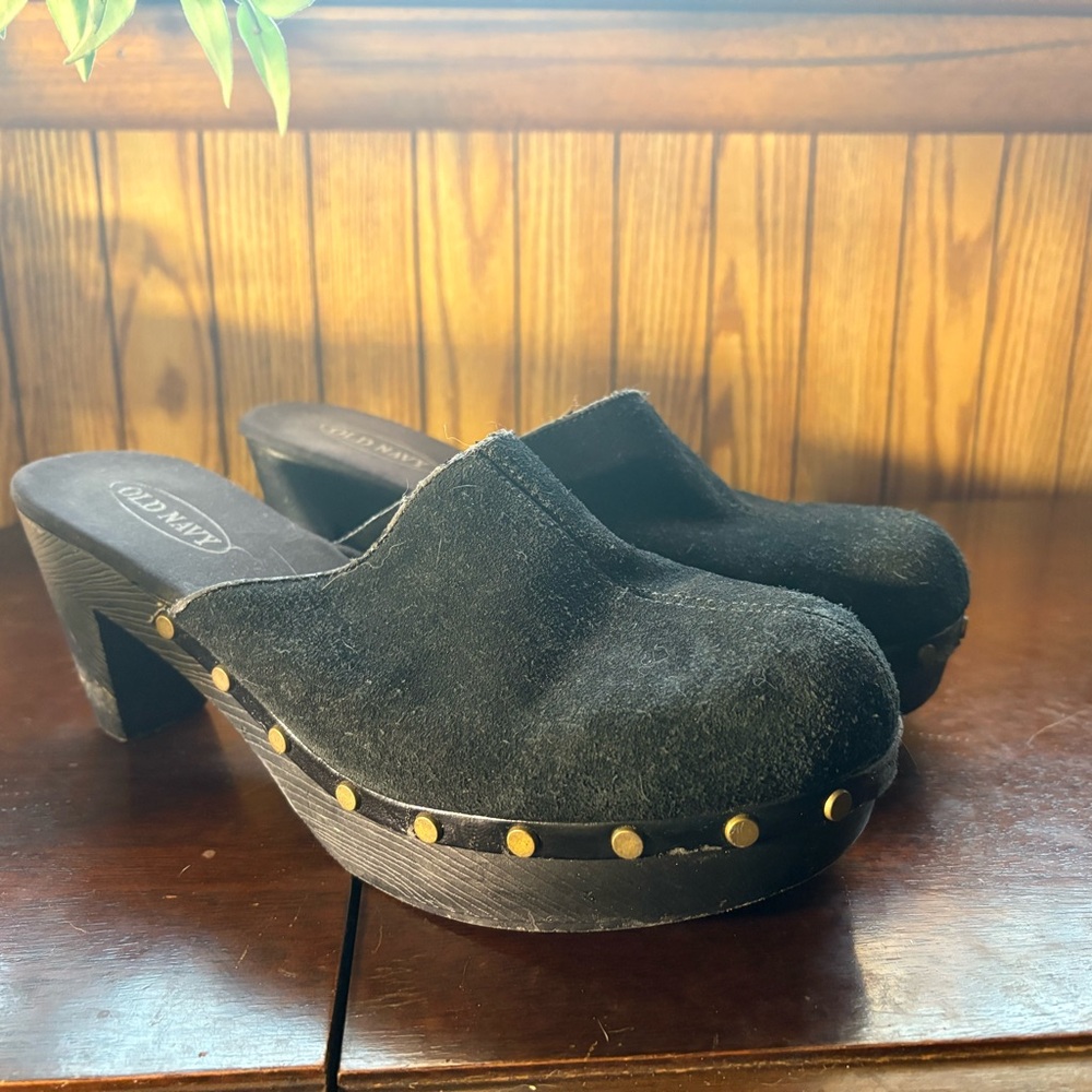 Black Leather Clogs size 8 Y2K